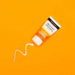 اسکراب جوش سرسیاه Blackhead Eliminating نیتروژینا (Neutrogena)