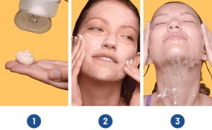 اسکراب زردآلو سنت‌ایوز (ST.Ives)