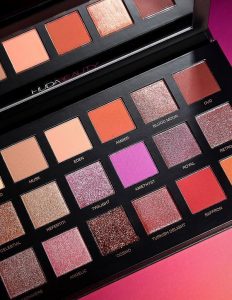 پالت سایه دیزرت داسک هدی بیوتی