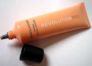 پرایمر روشن‌کننده رولوشن پرو