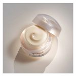 کرم ضدچروک و پرکننده خطوط شیسیدو (مدل بنفیانس)