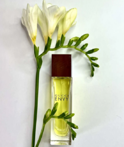 ادوتویلت زنانه گوچی انوی (50میل) - Image 3