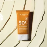 ضد‌آفتاب جوانساز و ضد‌لک کلارنس (SPF 50)